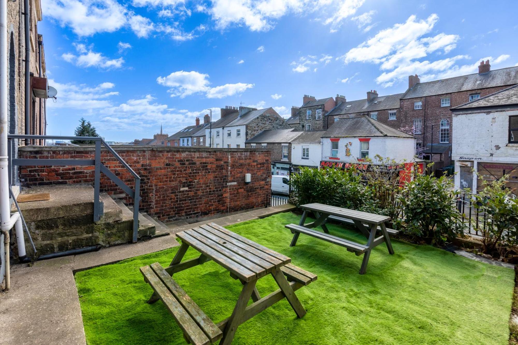 Newcastle City Centre Super Spacious Town House Free Parking And Wi-Fi מראה חיצוני תמונה